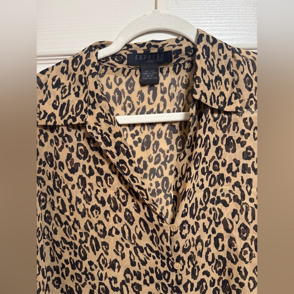 Express Vintage 90’s Leopard Print 100% Silk Blouse - Picture 3 of 9